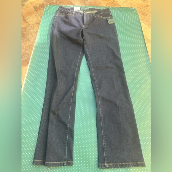 NWT LRL Lauren Jeans Co size 10 x 32 length
Super stretch slim Fit - Picture 3 of 7